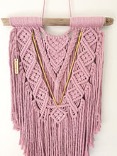 Load image into Gallery viewer, Sonya